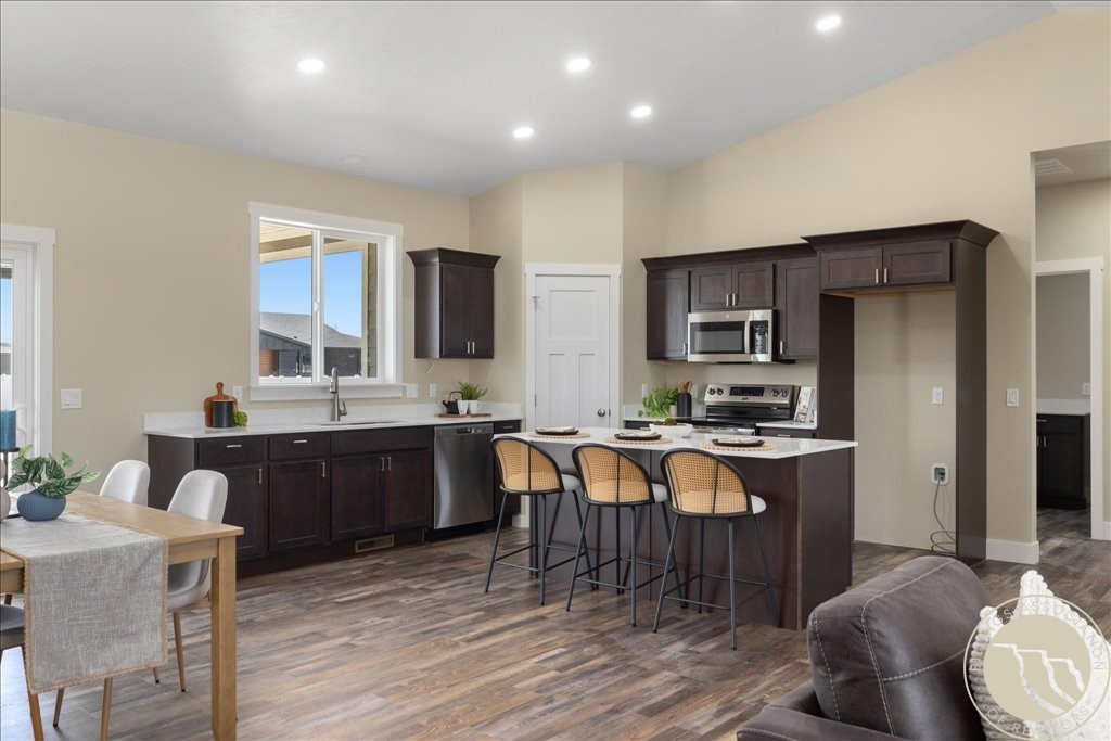 2609 Whisper Wind Way