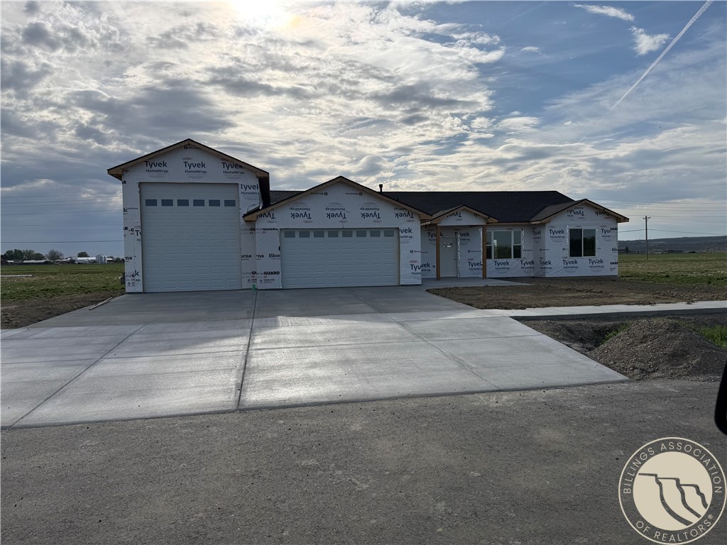 2609 Whisper Wind Way