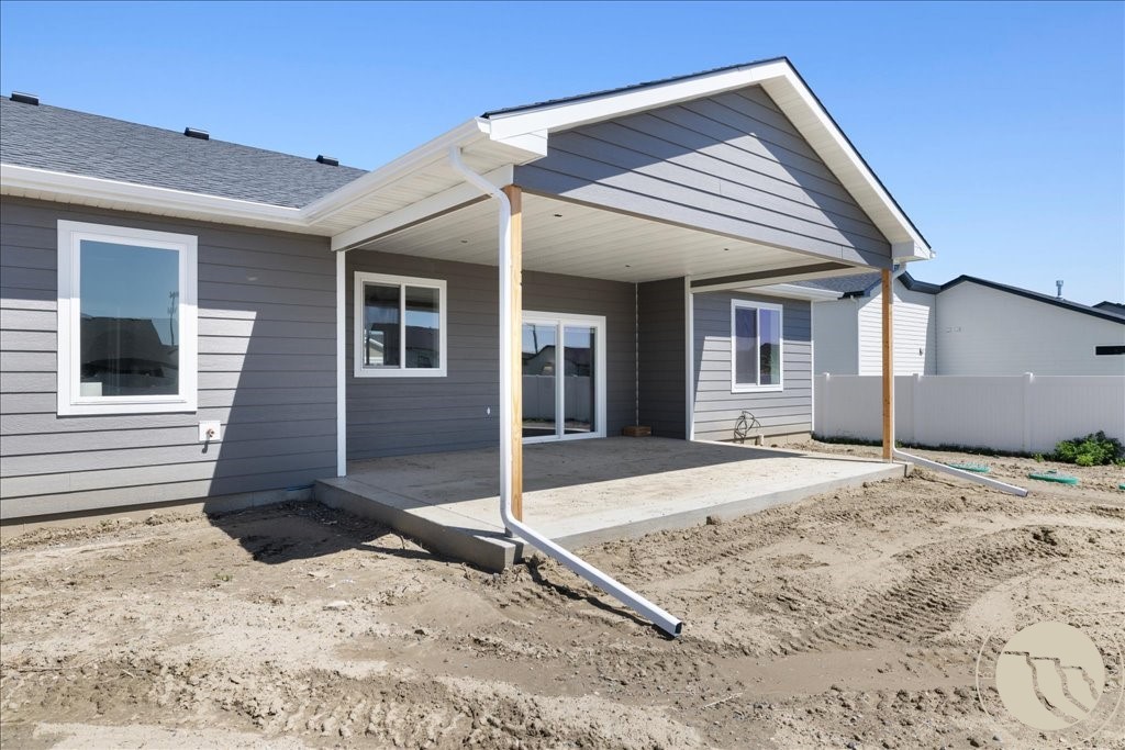 2609 Whisper Wind Way