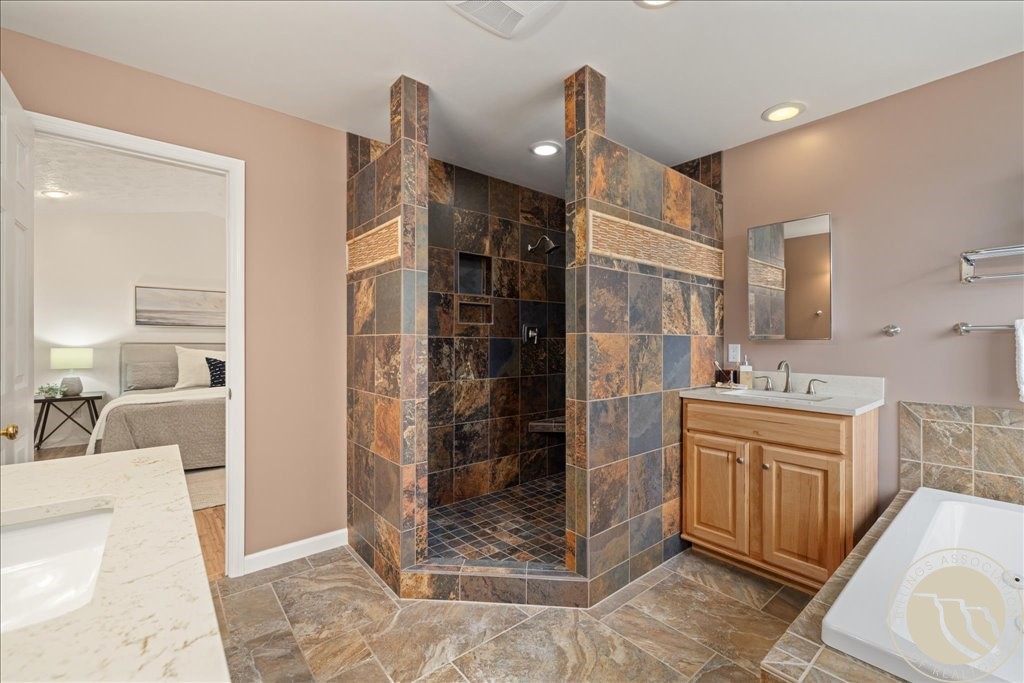 1340 Cloverleaf Place
