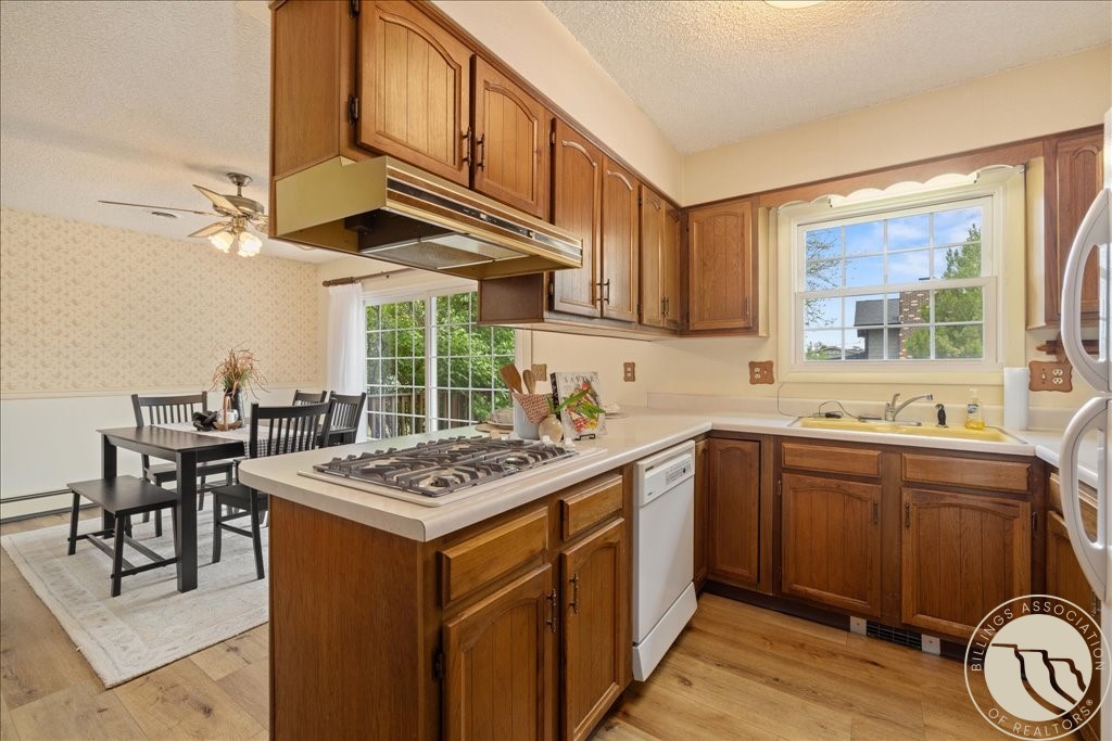 209 9th Street W