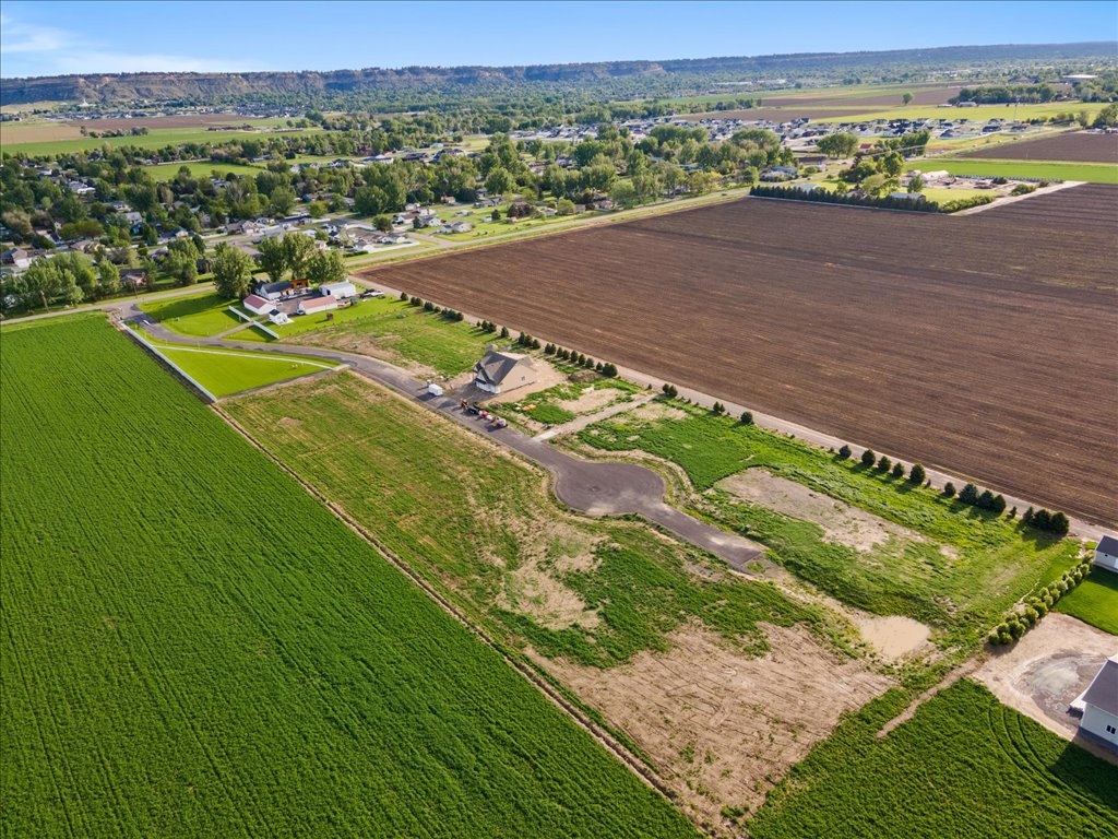 Lot 13 Black Canyon Court