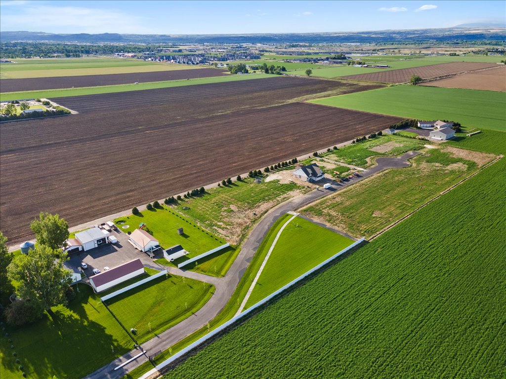 Lot 2 Black Canyon Court