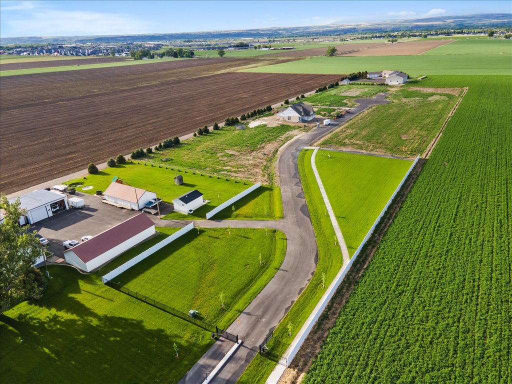 Lot 2 Black Canyon Court