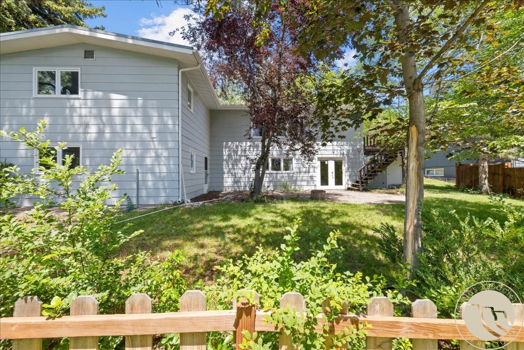 2218 Fairway Drive