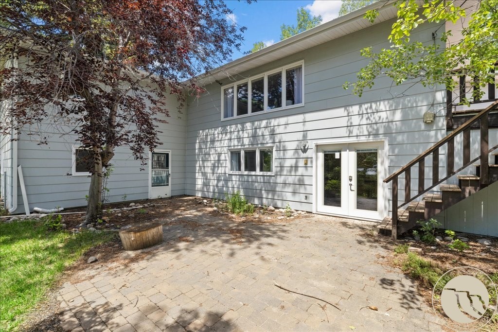 2218 Fairway Drive