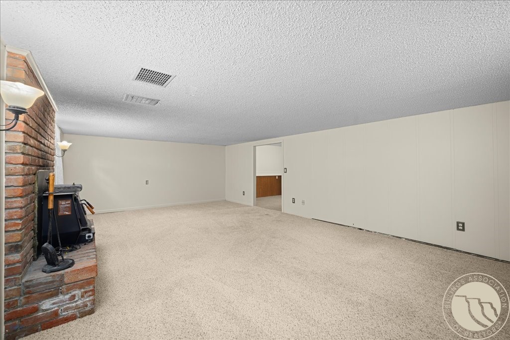 3441 Winchell Lane