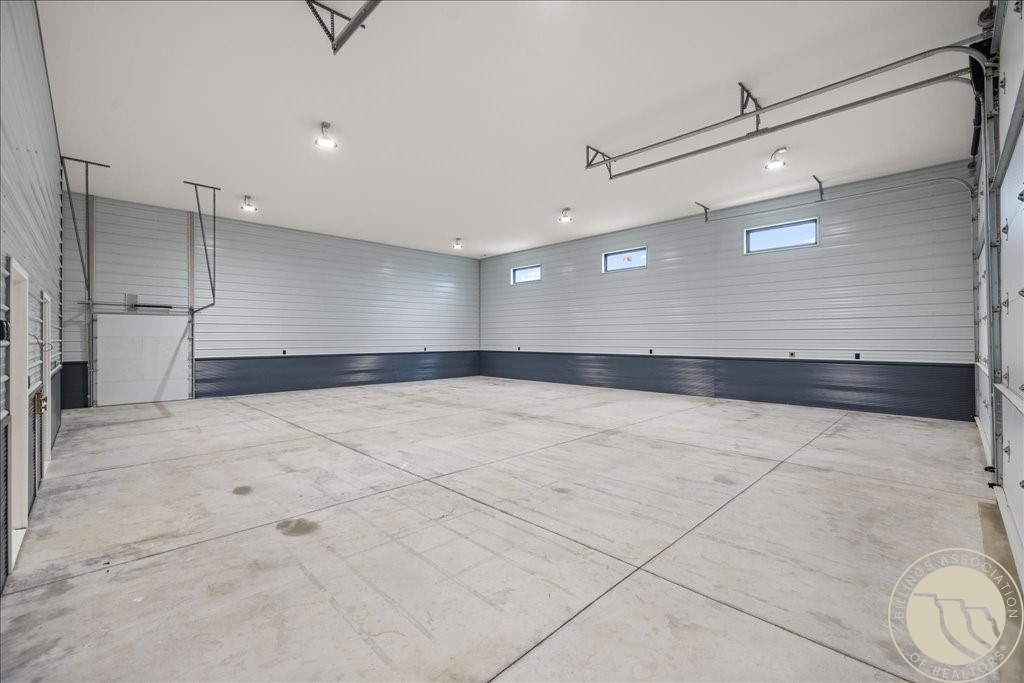 2517 Whisper Wind Way