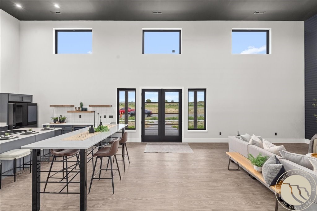 2517 Whisper Wind Way