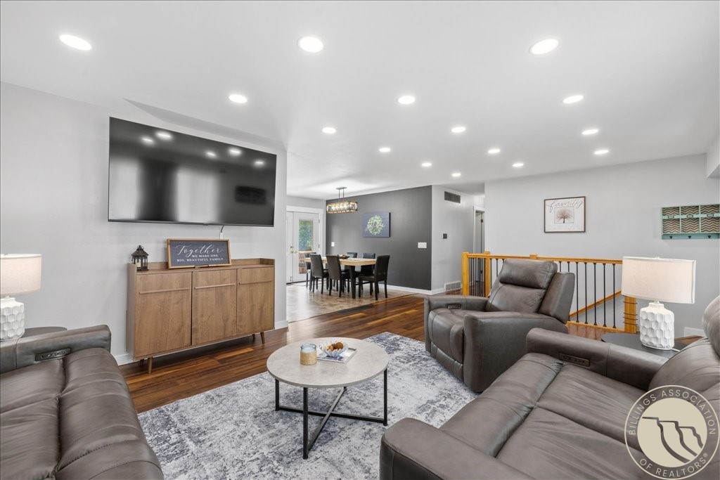 3442 Windmill Circle