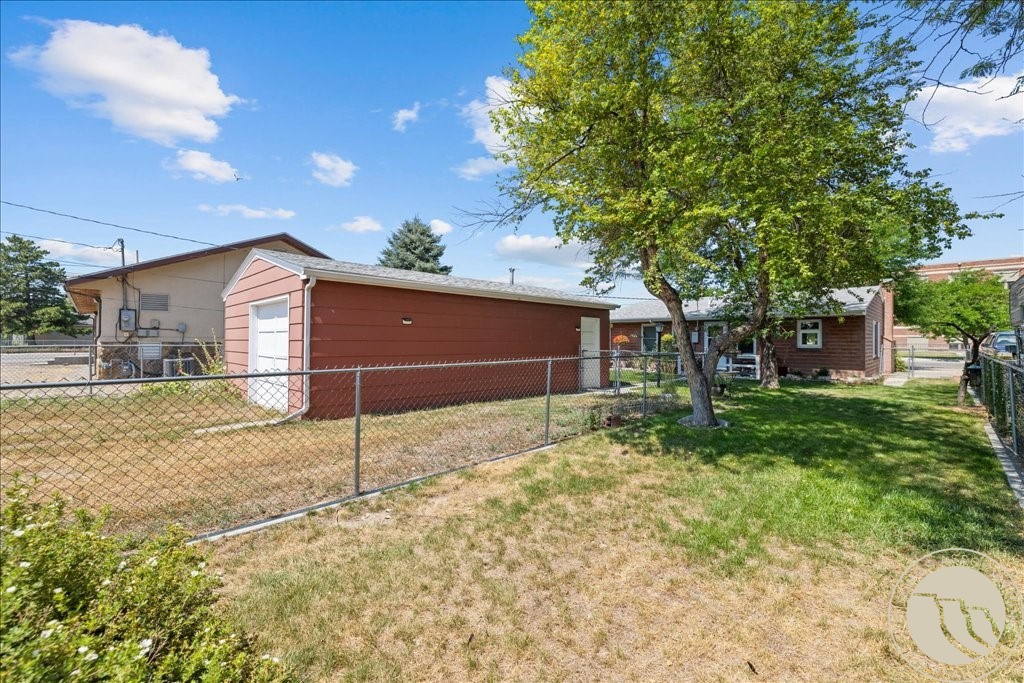 632 5th Street W