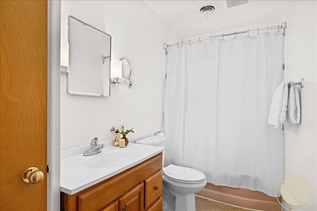 632 5th Street W