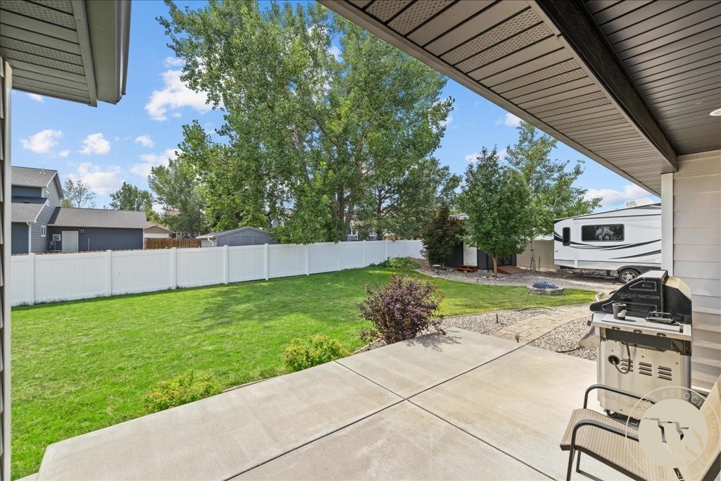 878 Tierra Drive