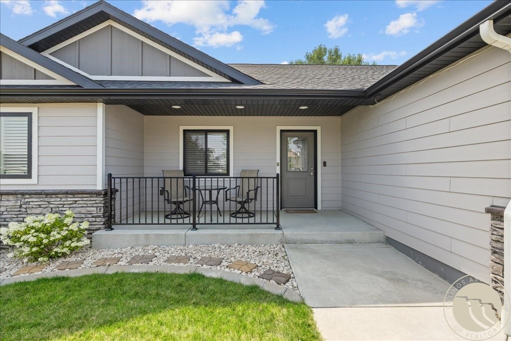 878 Tierra Drive