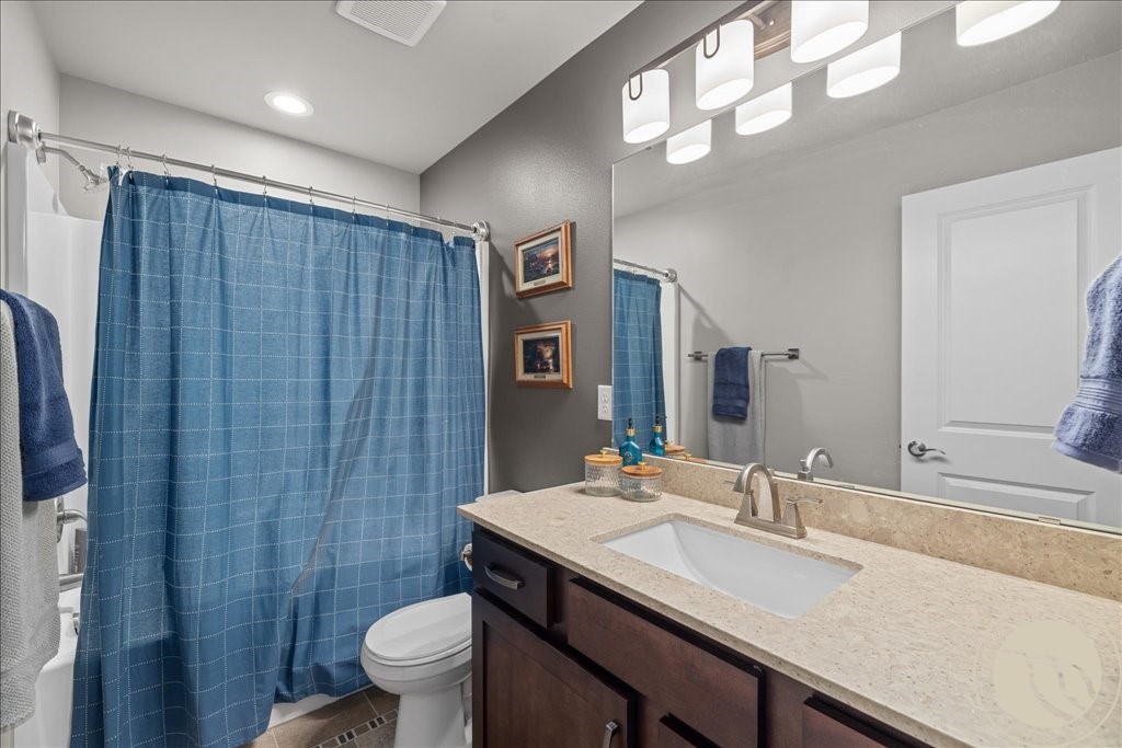 878 Tierra Drive