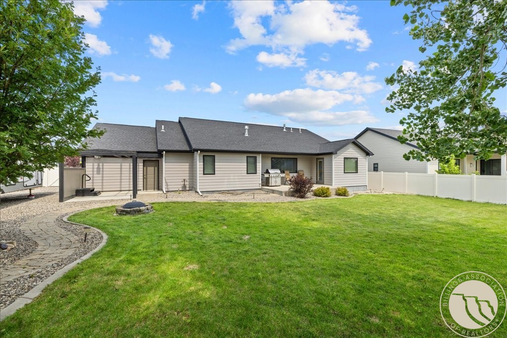 878 Tierra Drive