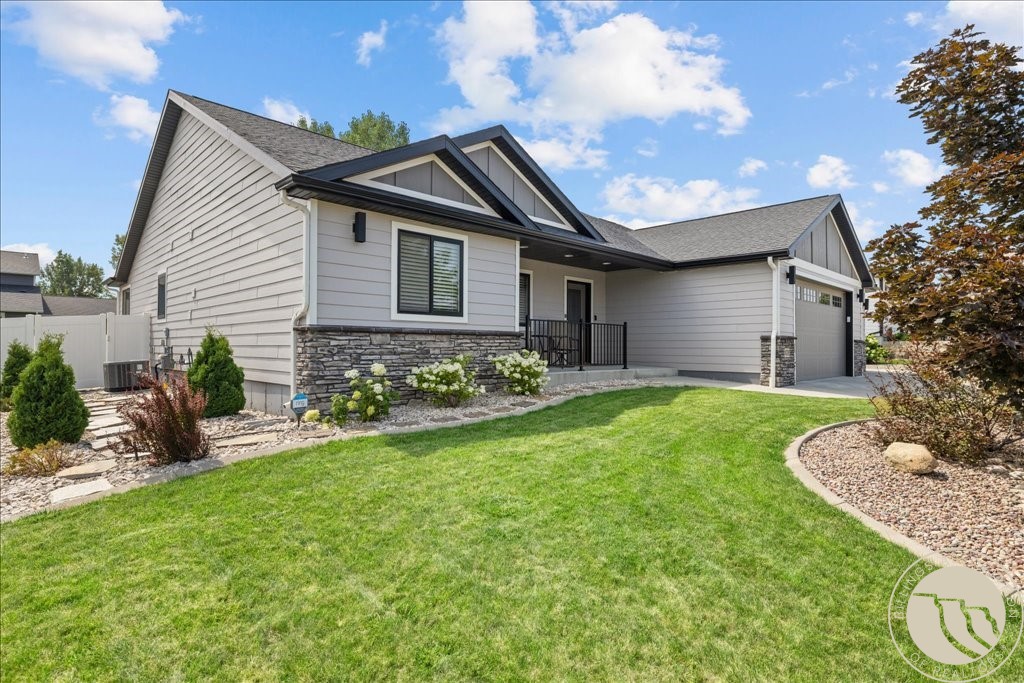 878 Tierra Drive