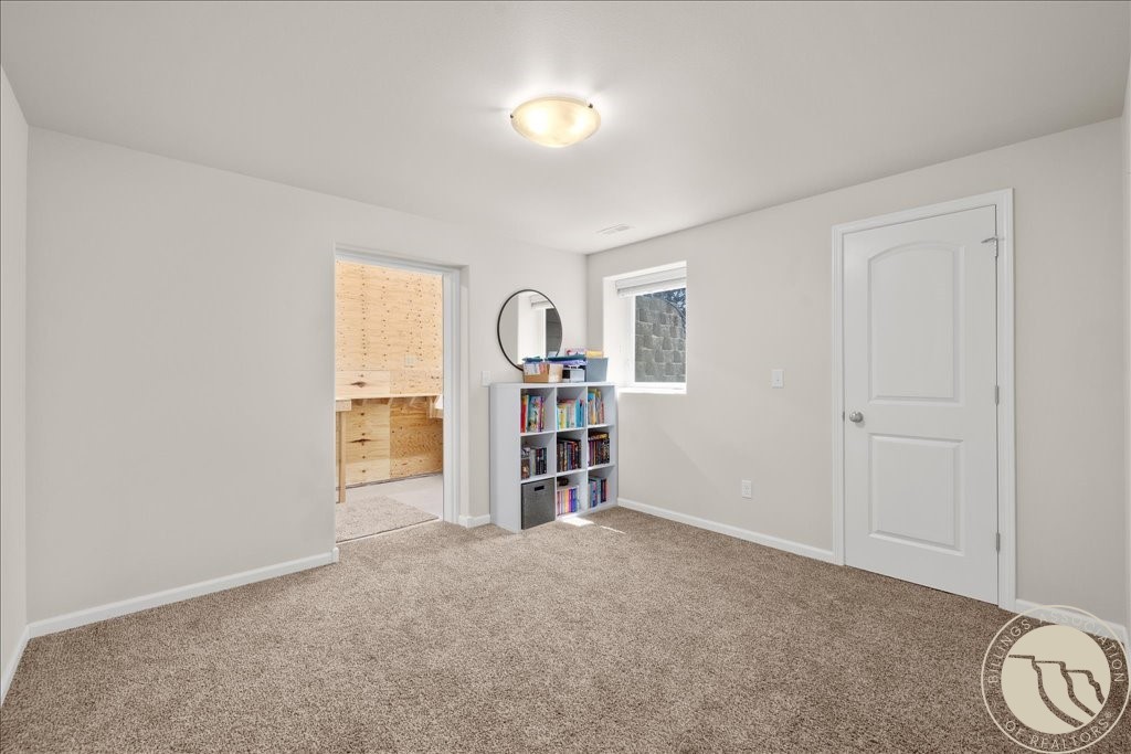 3150 E Copper Ridge