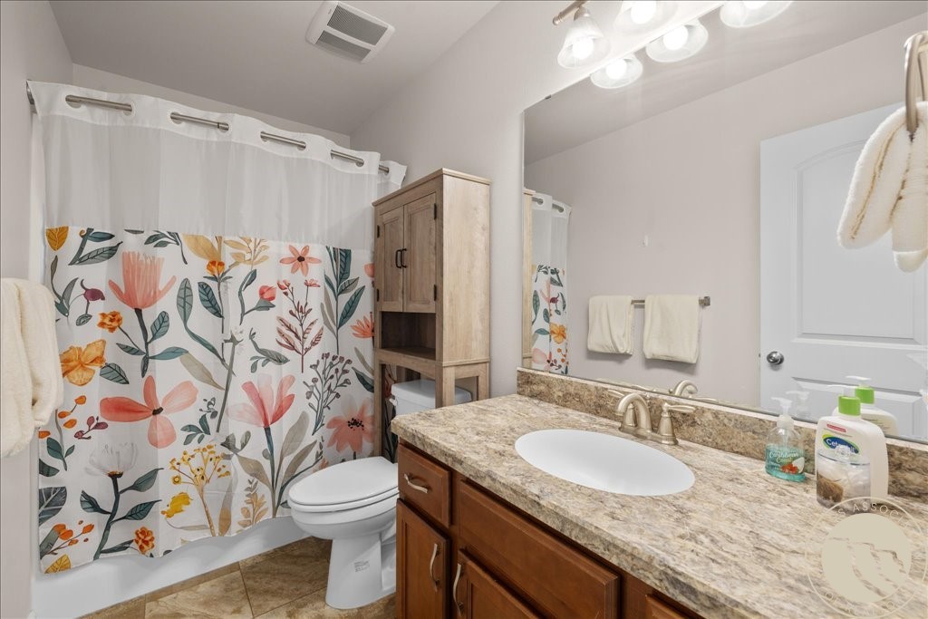 3150 E Copper Ridge