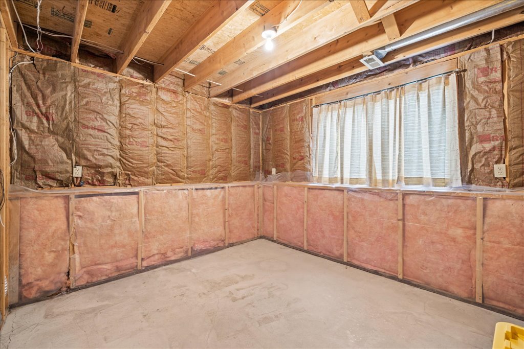 245 Sahara Drive