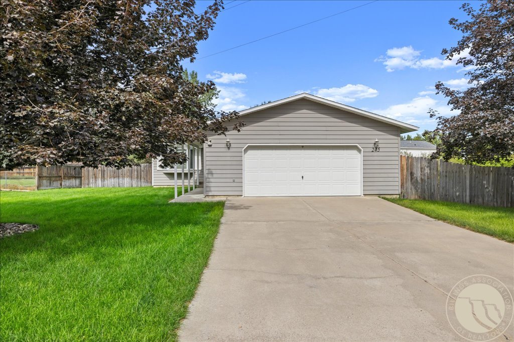 245 Sahara Drive