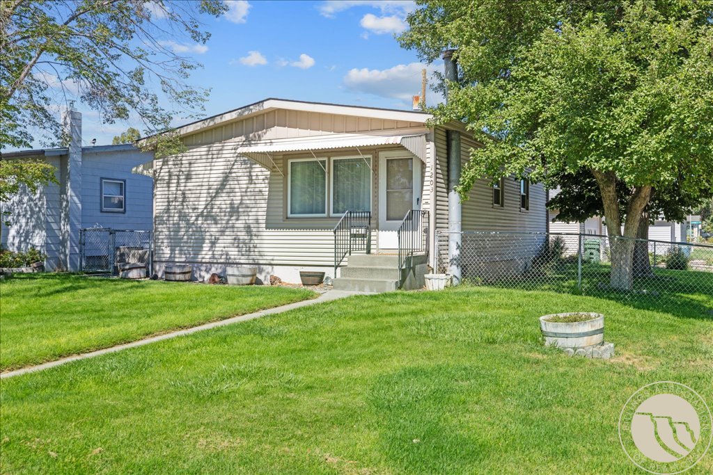 1203 Juneau Drive