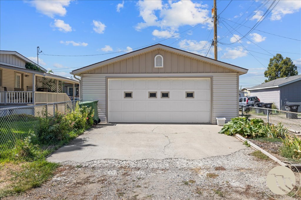1203 Juneau Drive