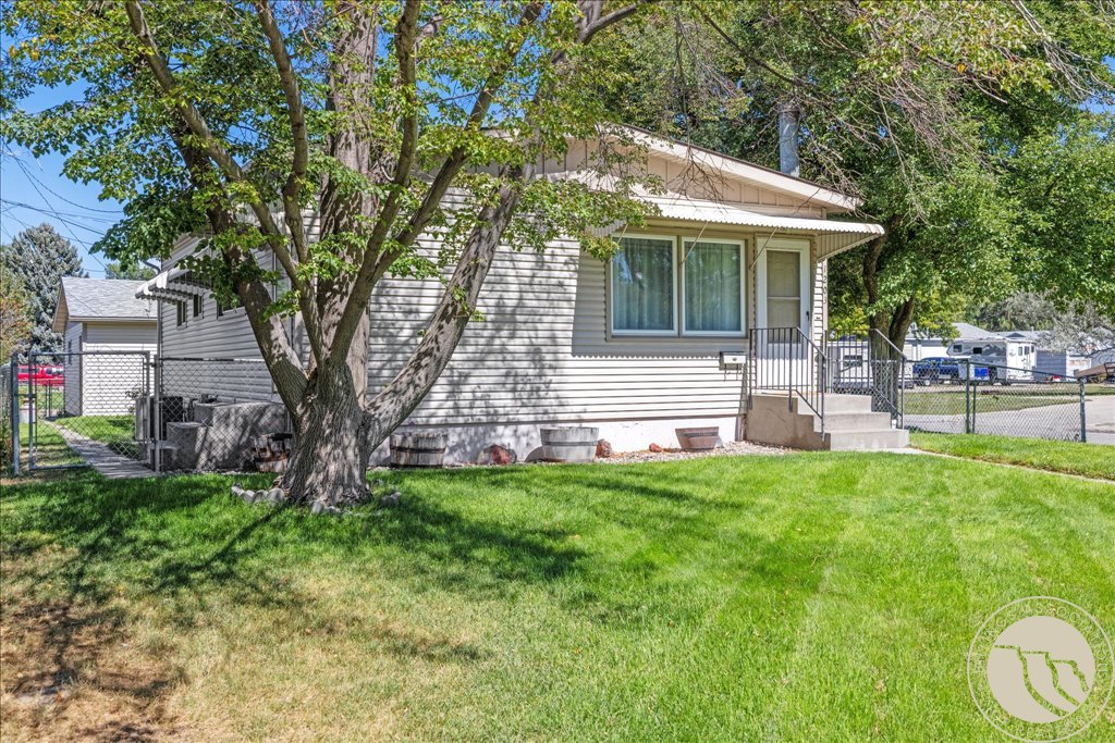 1203 Juneau Drive