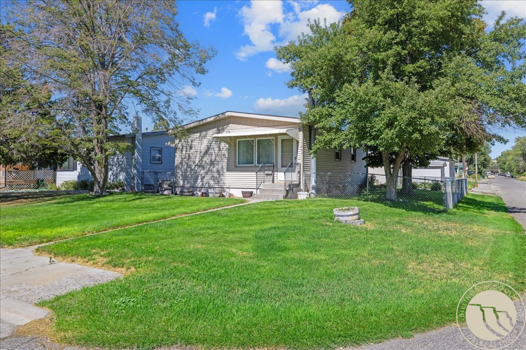 1203 Juneau Drive