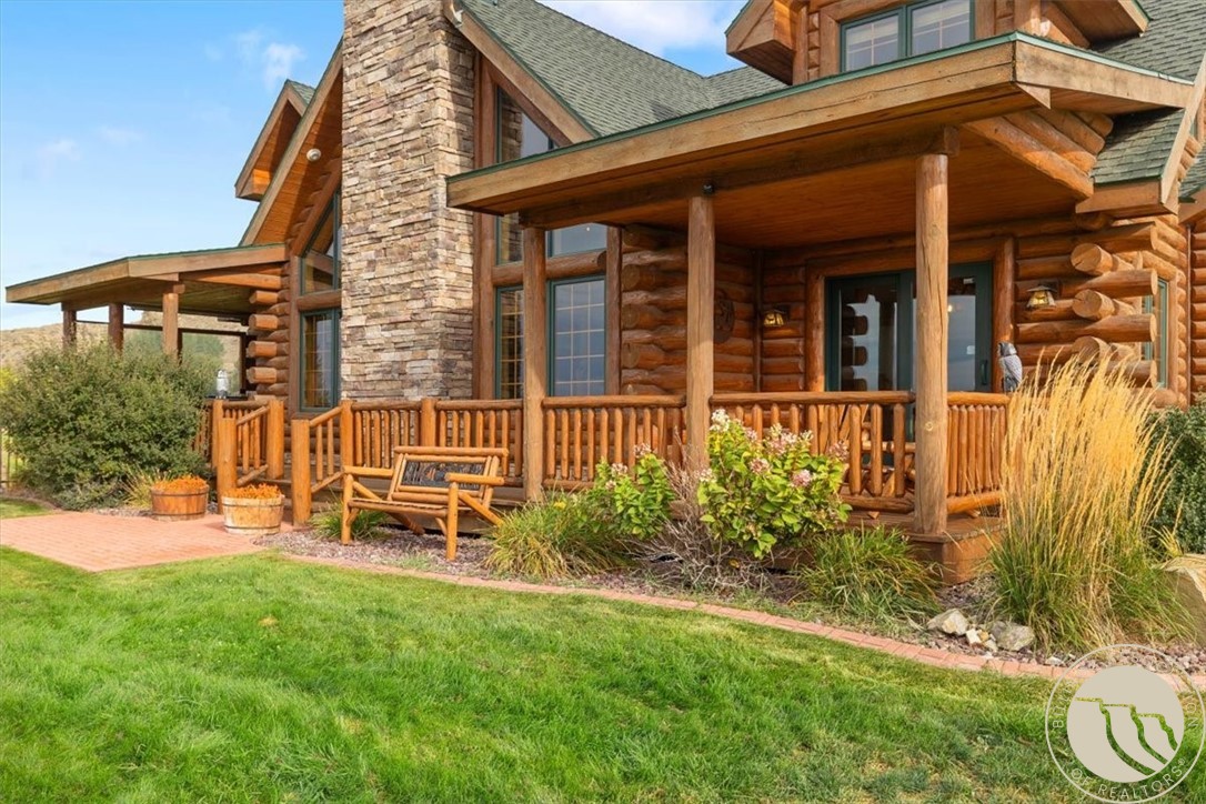 52 Rimrock Drive