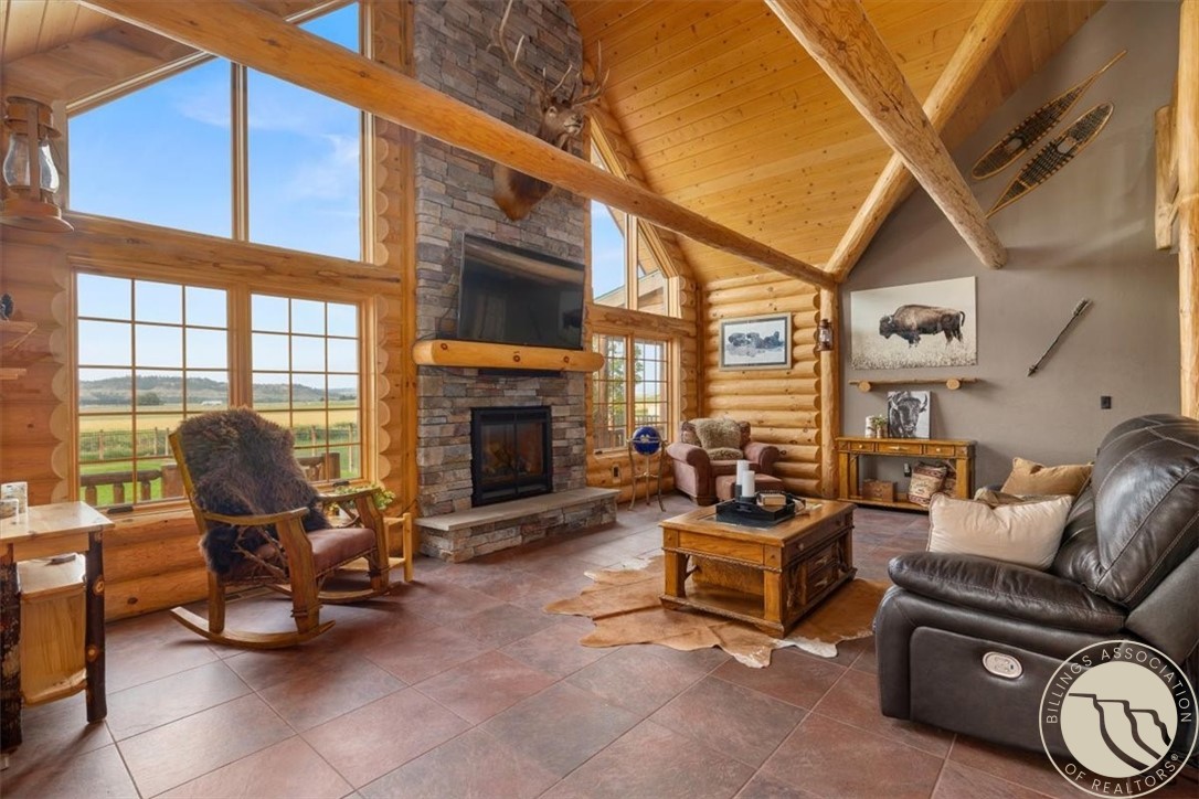 52 Rimrock Drive