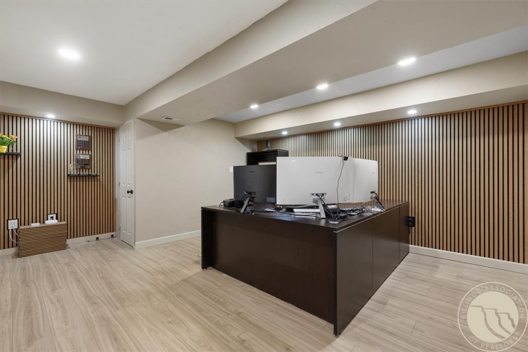 52 Rimrock Drive