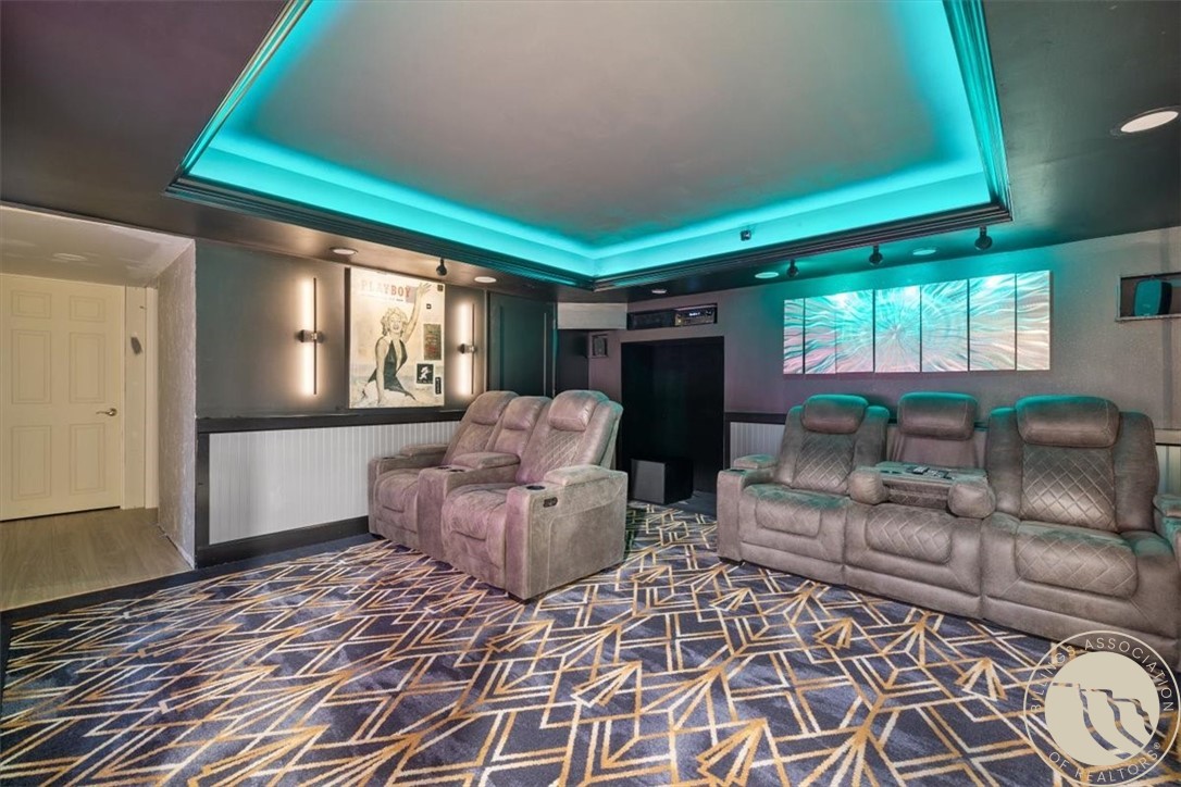 52 Rimrock Drive