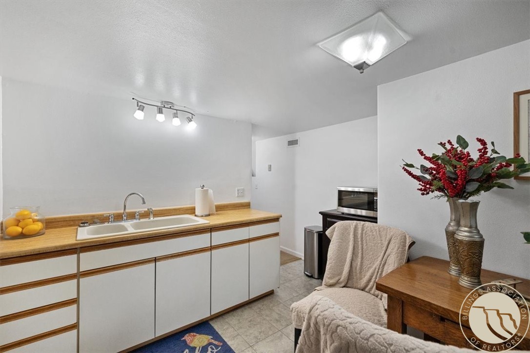 1210 Harvard