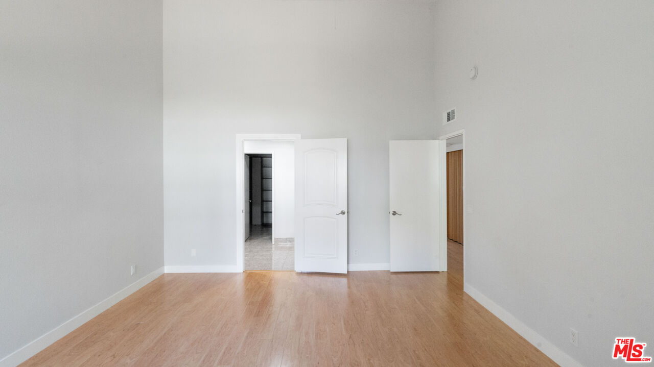 1666 Palisades Dr