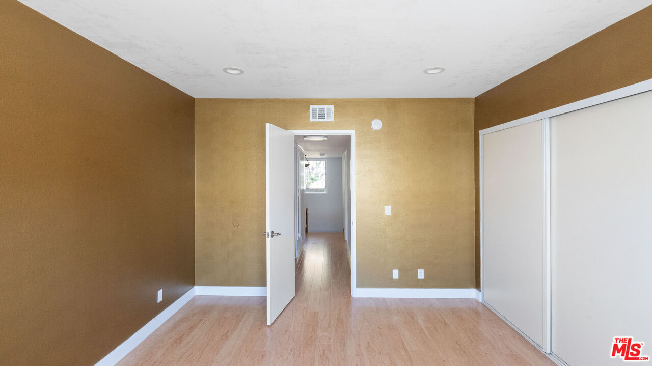 1666 Palisades Dr