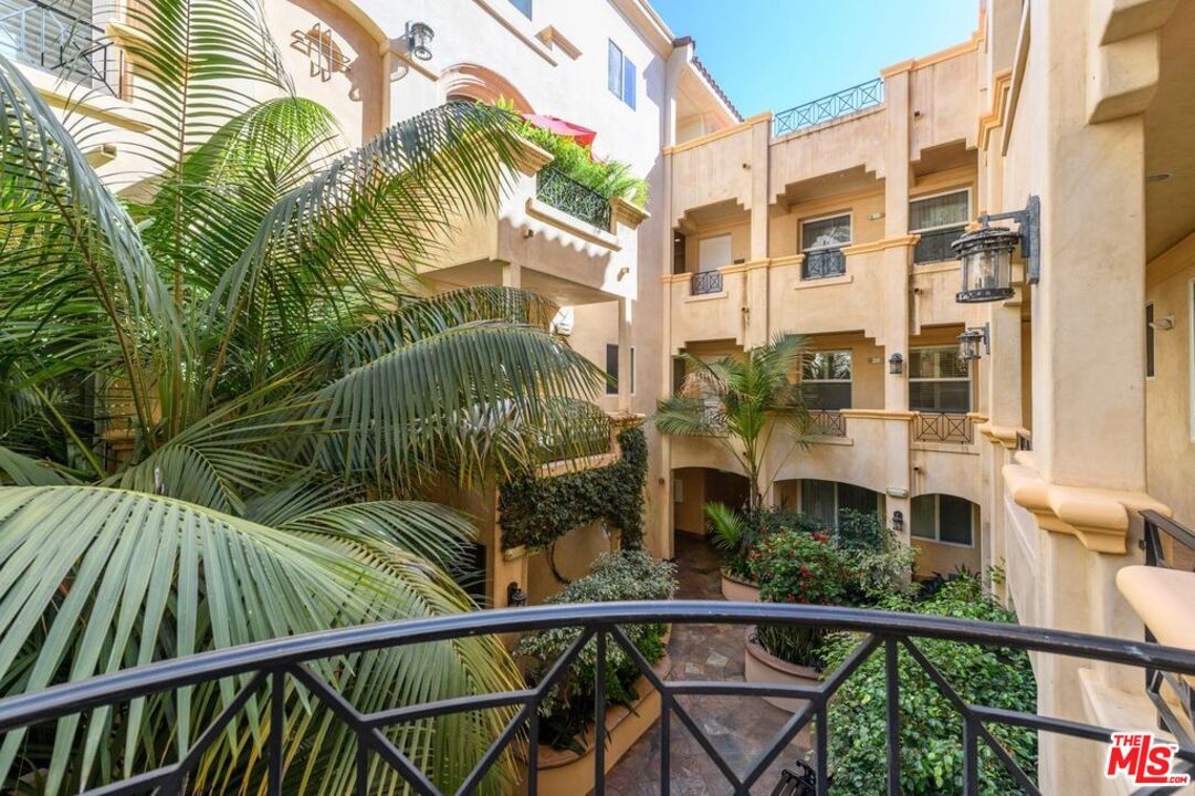 16123 W Sunset Blvd Unit: 103