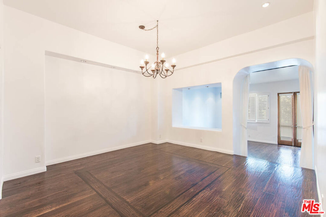 15500 W Sunset Blvd Unit: 104