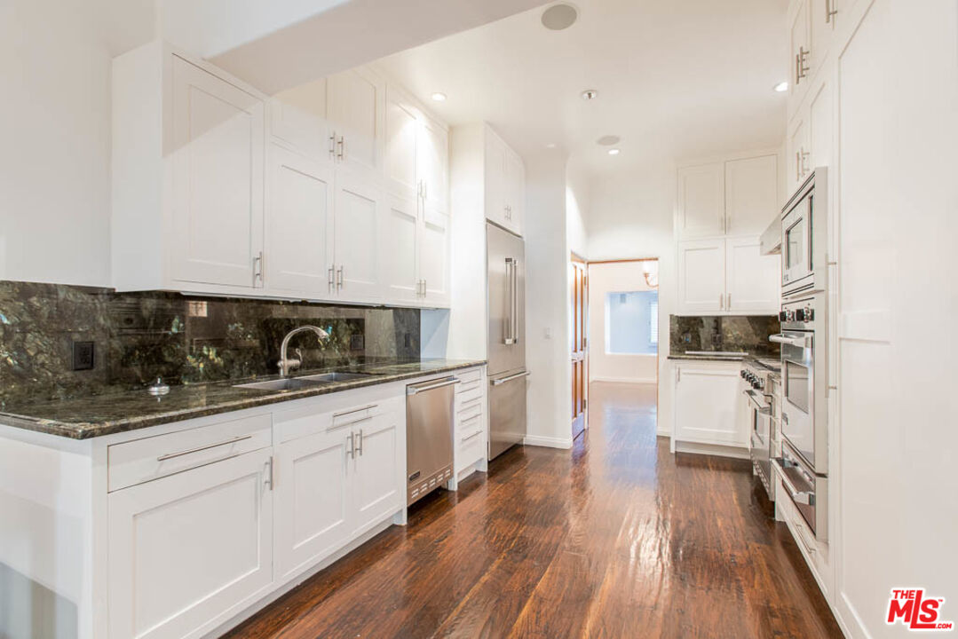 15500 W Sunset Blvd Unit: 104