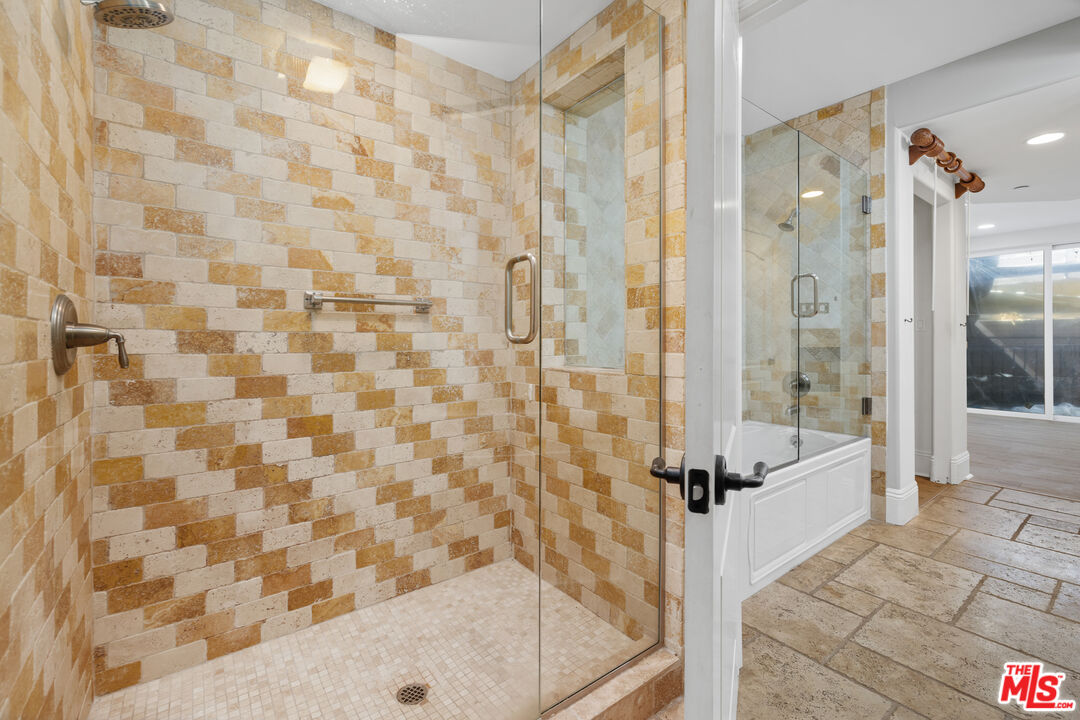 16123 W Sunset Blvd Unit: 103
