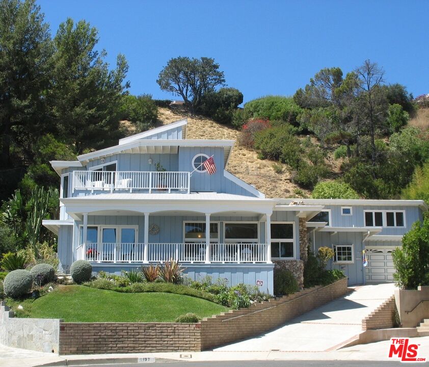 1137 Donaire Way