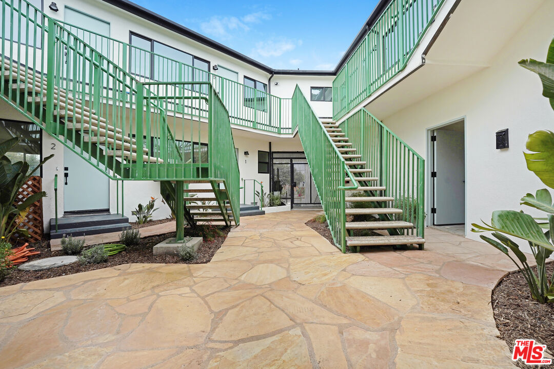 16185 W Sunset Blvd Unit: 1