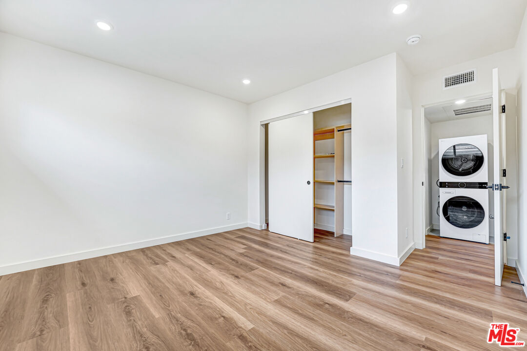 16185 W Sunset Blvd Unit: 7