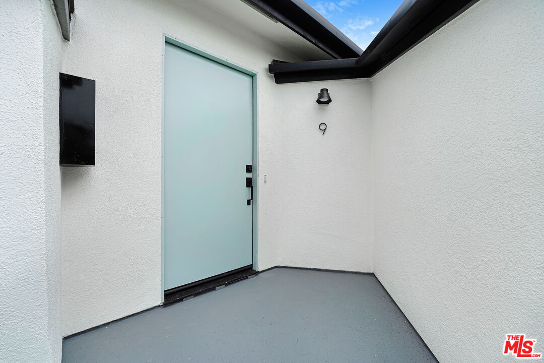 16185 W Sunset Blvd Unit: 9