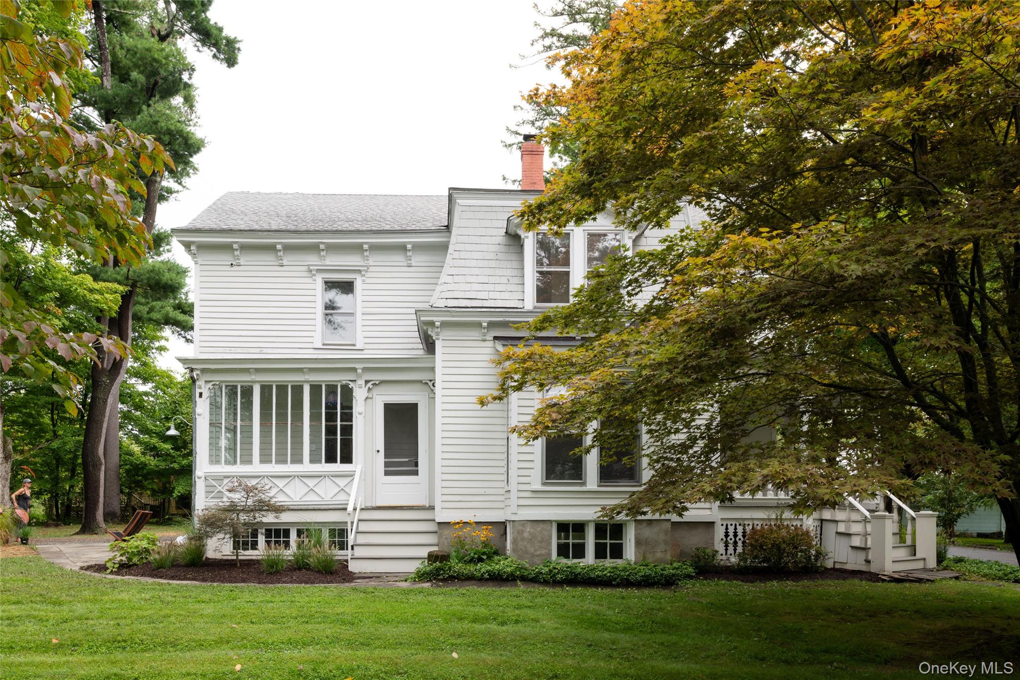 42-44 Montgomery Street