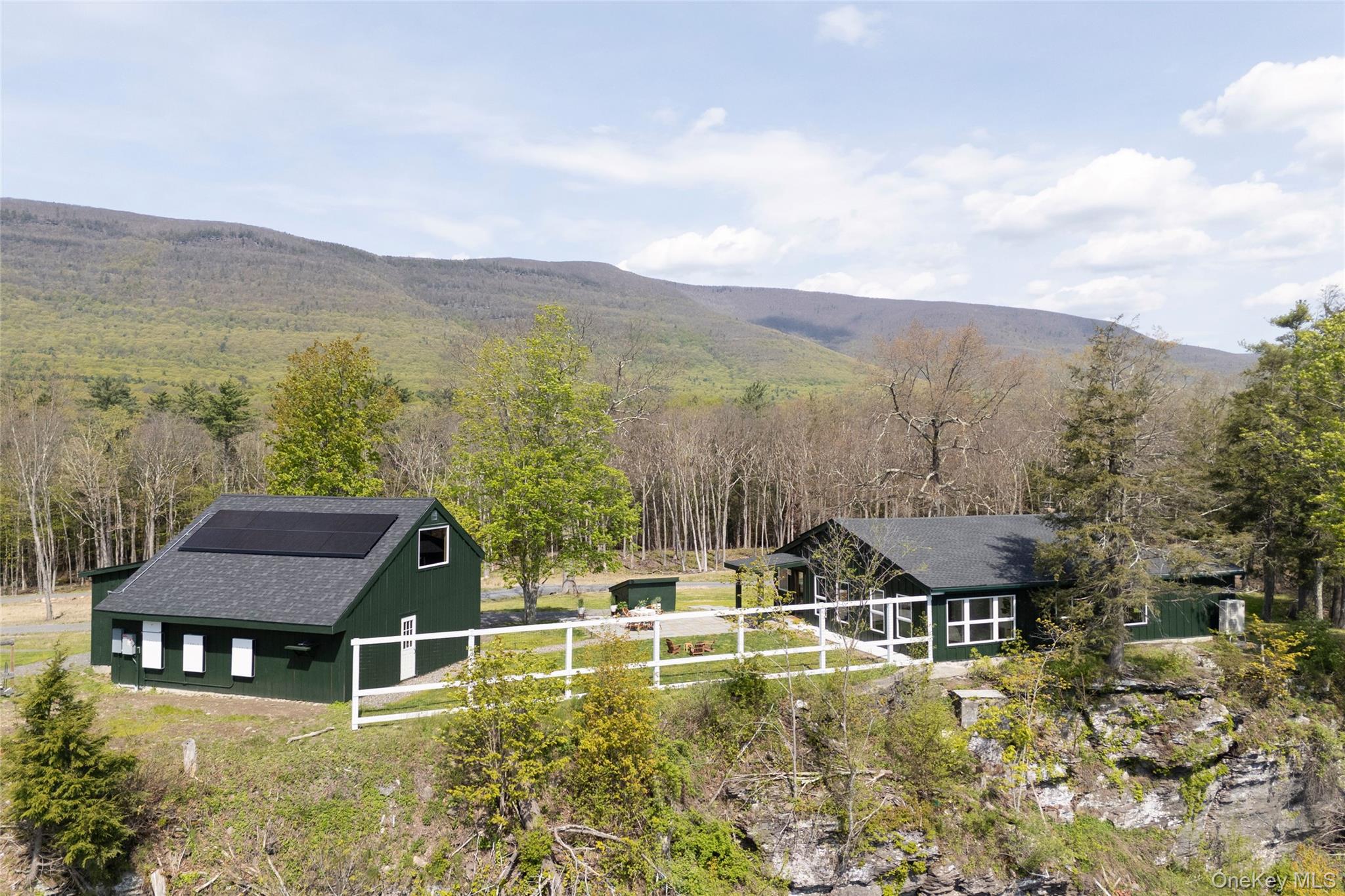 45 Charles Hommel Road
