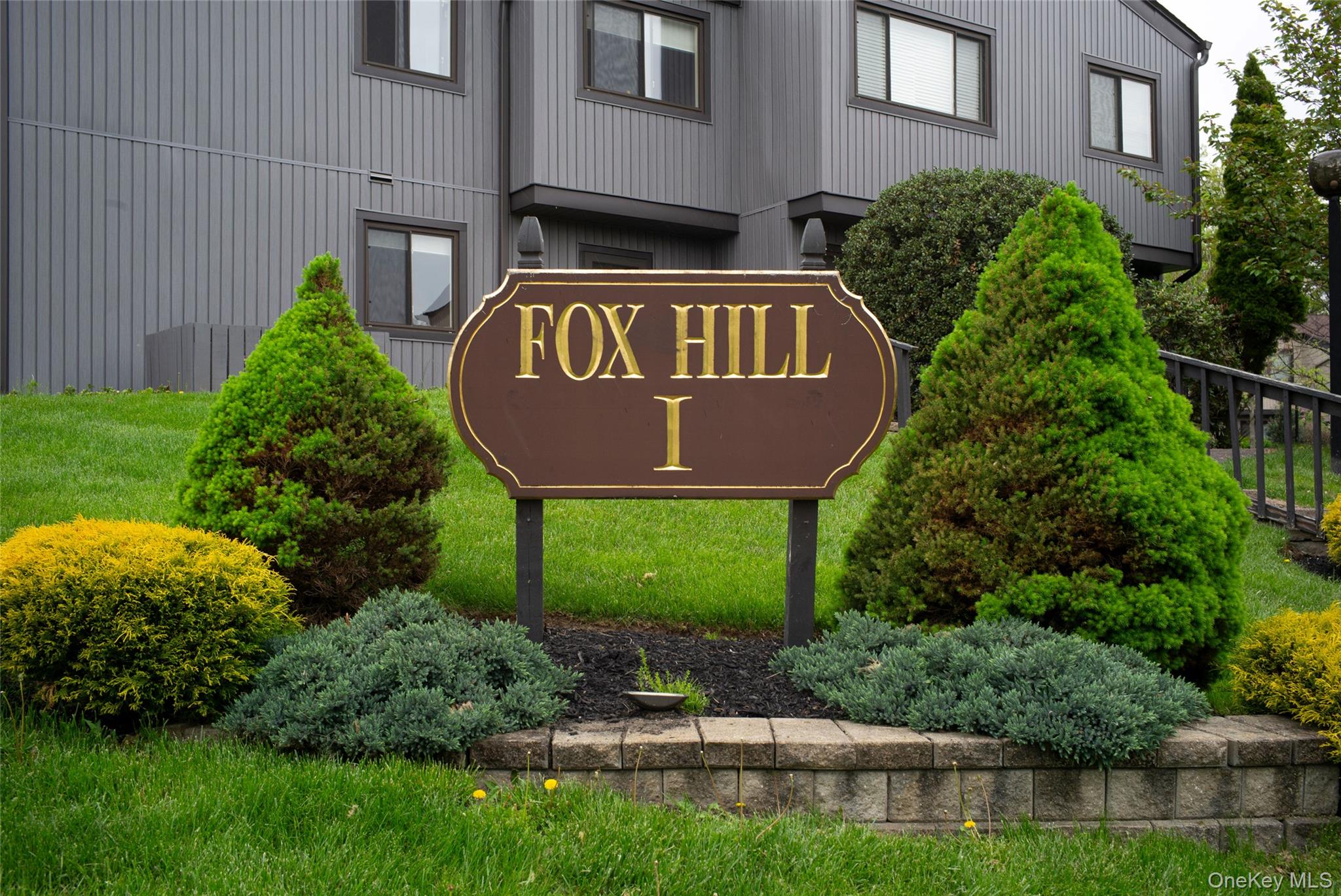 1608 Mulberry Court