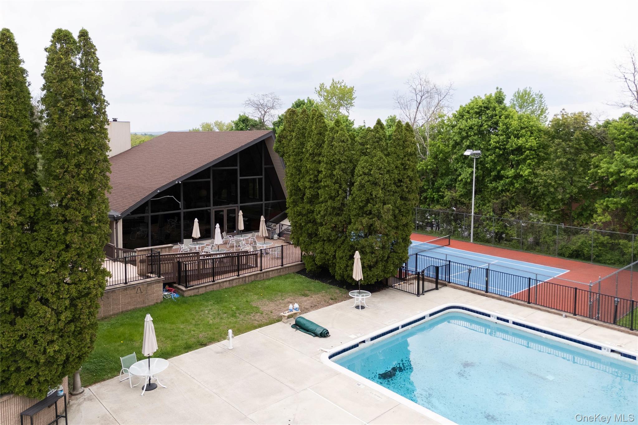 1608 Mulberry Court