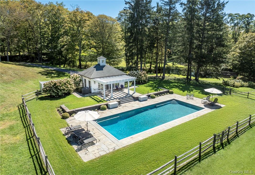 570 Pumpkin Lane