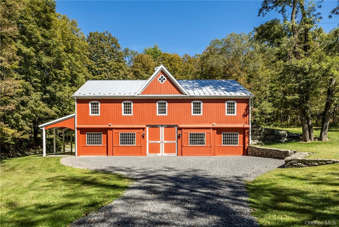 570 Pumpkin Lane